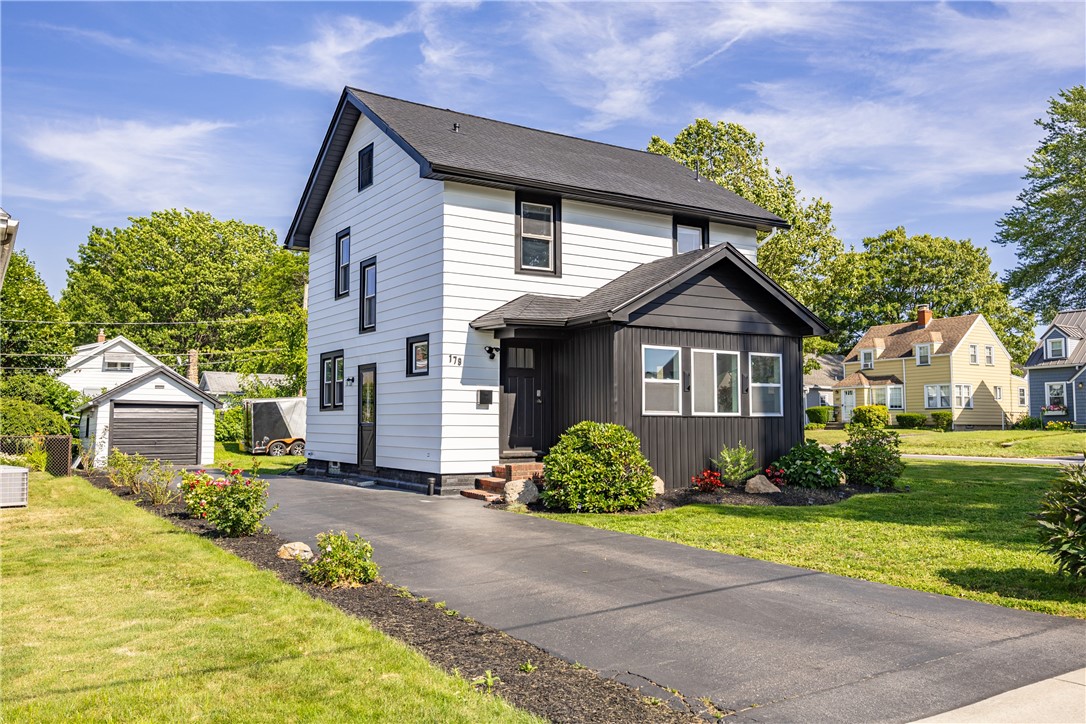179 Woodcrest Road Greece, NY 14616 - Photo 2 of 27