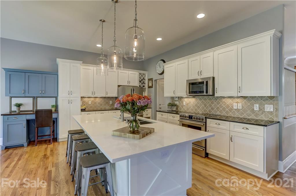 5829 Savona Terrace Fort Mill, SC 29708 - Photo 13 of 47 Gallery Image 13