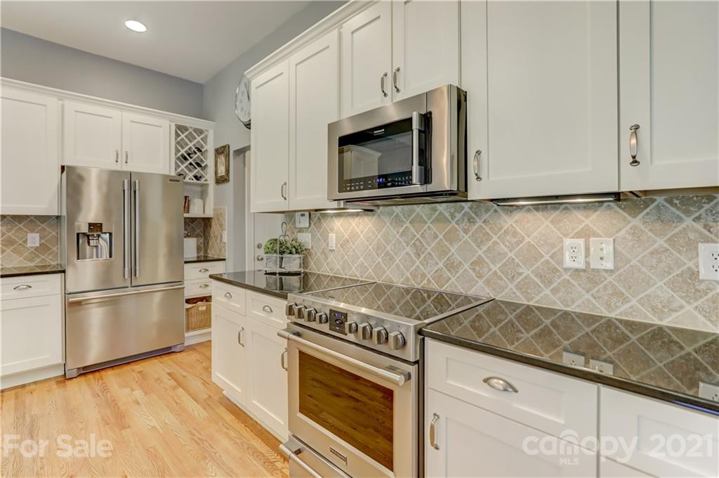 5829 Savona Terrace Fort Mill, SC 29708 - Photo 17 of 47 Gallery Image 17