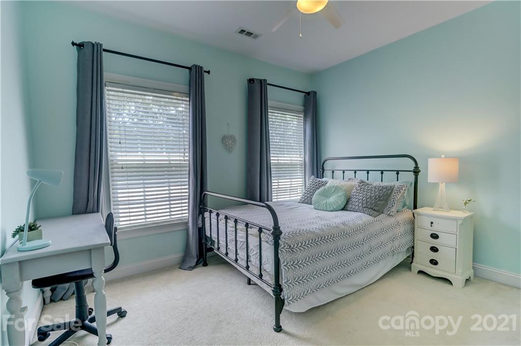 5829 Savona Terrace Fort Mill, SC 29708 - Photo 37 of 47 Gallery Image 37