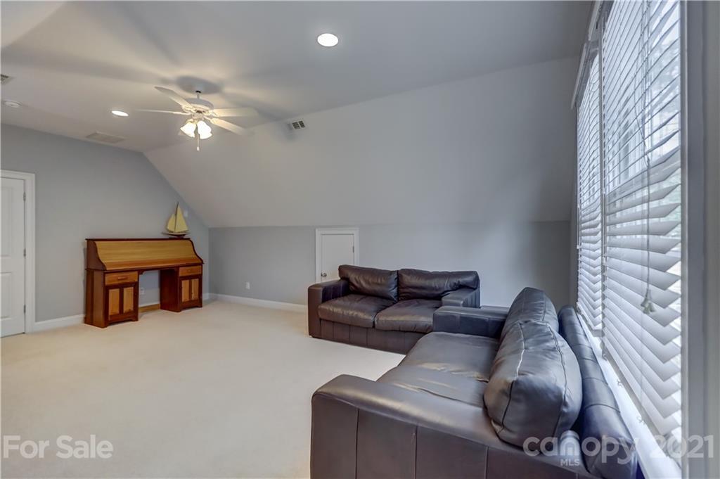 5829 Savona Terrace Fort Mill, SC 29708 - Photo 39 of 47 Gallery Image 39