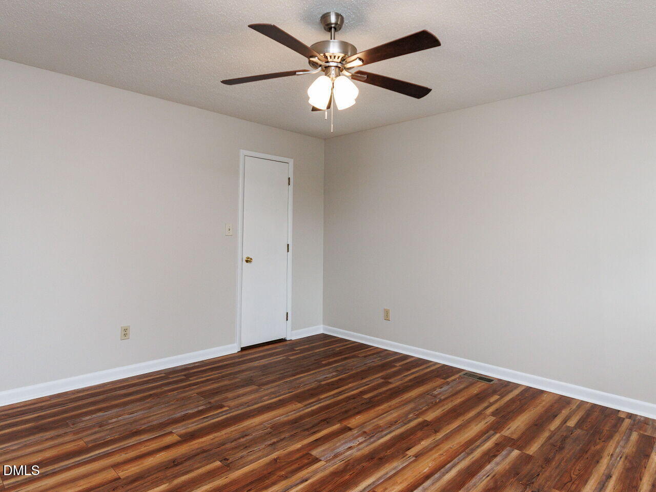 577 Corbett Road Clayton, NC 27520 - Photo 12 of 33 019-1280x960-primary-bedroom