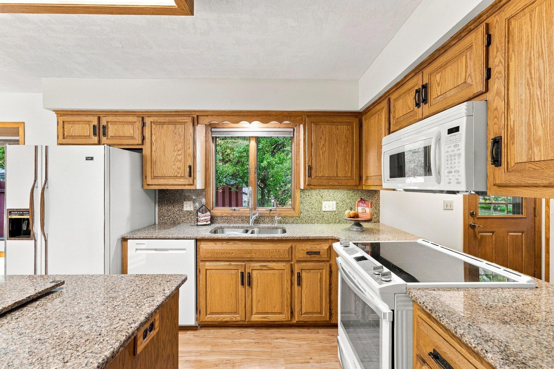 227 Ridgewood Court Waconia, MN 55387 - Photo 6 of 35 Gallery Image 6