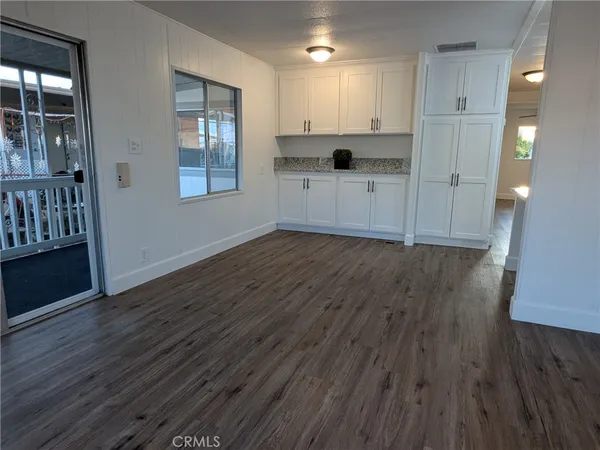 $45,999 | 881 North Lake Street, Unit 357, Hemet, CA 92544