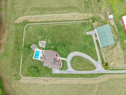 $730,000 | 2015 Spry Road, Bradyville, TN 37026