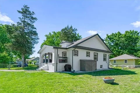 $260,000 | 1502 East 135th Street, Grandview, MO 64030