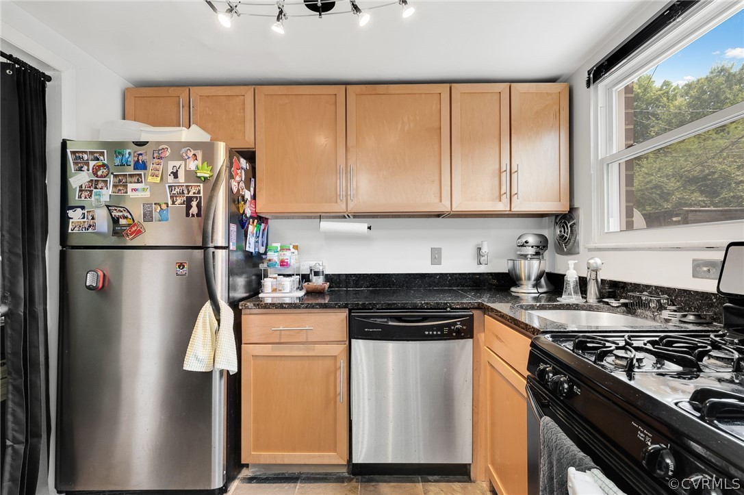 3109 North Parham Road, Unit 6 Richmond, VA 23294 - Photo 7 of 14 Gallery Image 7