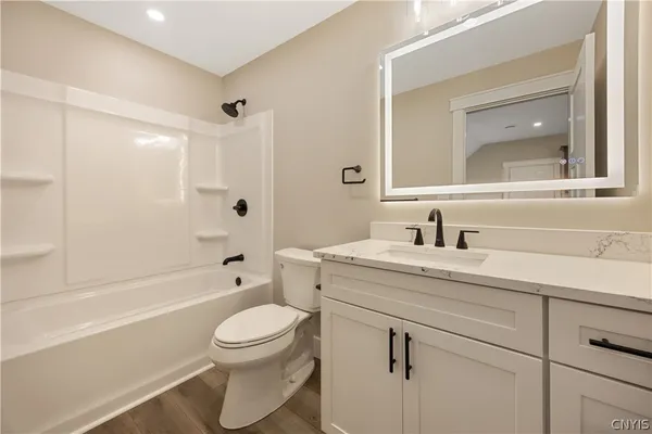 $2,200 | 69 1/2 Syracuse Street, Van Buren, NY 13027