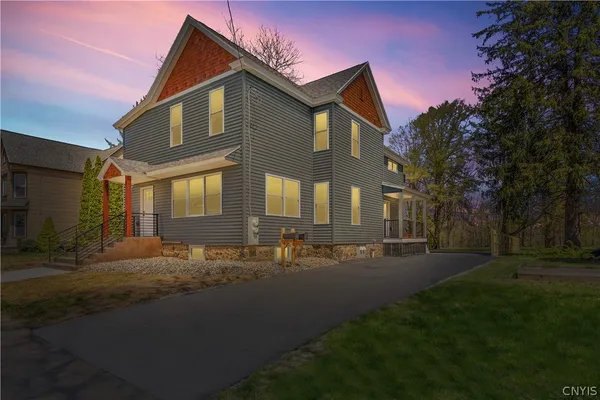 $2,200 | 69 1/2 Syracuse Street, Van Buren, NY 13027