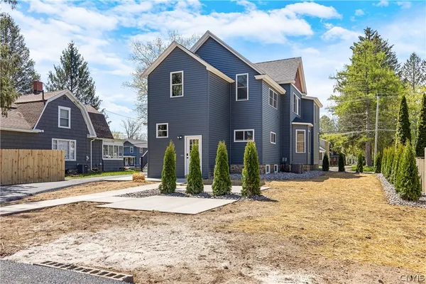 $2,200 | 69 1/2 Syracuse Street, Van Buren, NY 13027