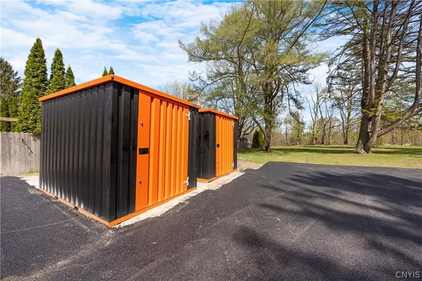$2,200 | 69 1/2 Syracuse Street, Van Buren, NY 13027