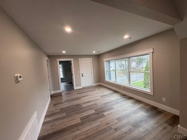 $2,200 | 69 1/2 Syracuse Street, Van Buren, NY 13027