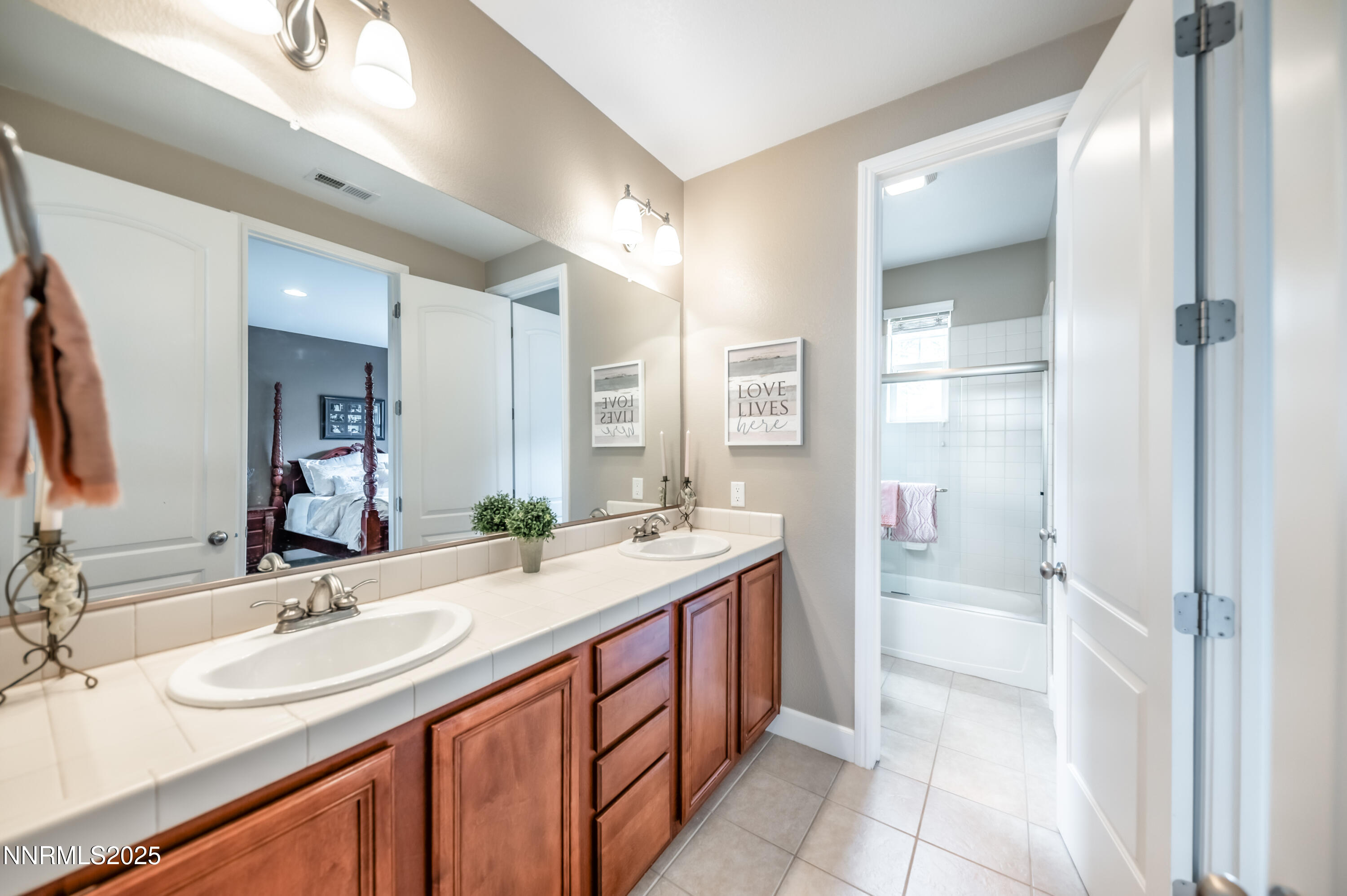 1612 Sawtooth Trail Reno, NV 89523 - Photo 34 of 41 s-1041