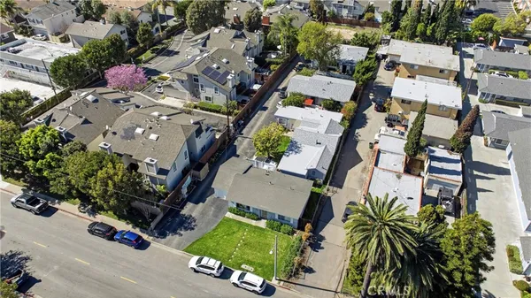 $3,600,000 | 2525 Elden Avenue, Costa Mesa, CA 92627