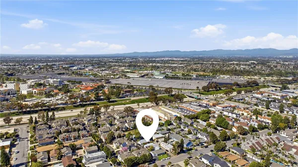 $3,600,000 | 2525 Elden Avenue, Costa Mesa, CA 92627