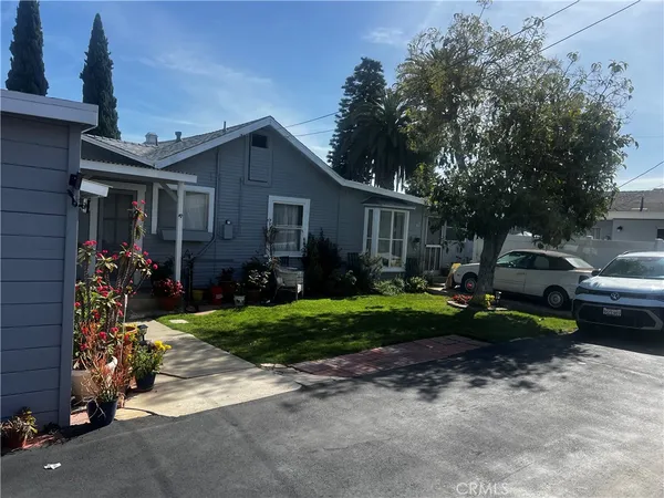 $3,600,000 | 2525 Elden Avenue, Costa Mesa, CA 92627