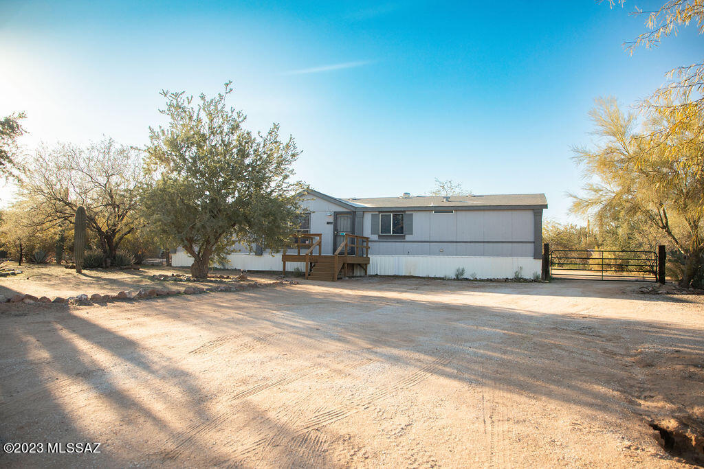 11333 West Ina Road Tucson, AZ 85743 - Photo 2 of 33