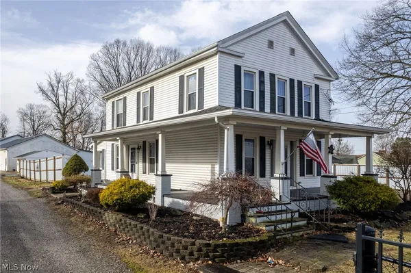 $599,000 | 15355 Old Lincoln Way, Dalton, OH 44618