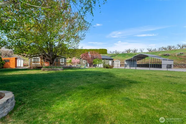 $499,000 | 2524 J Street Northeast, East Wenatchee, WA 98802