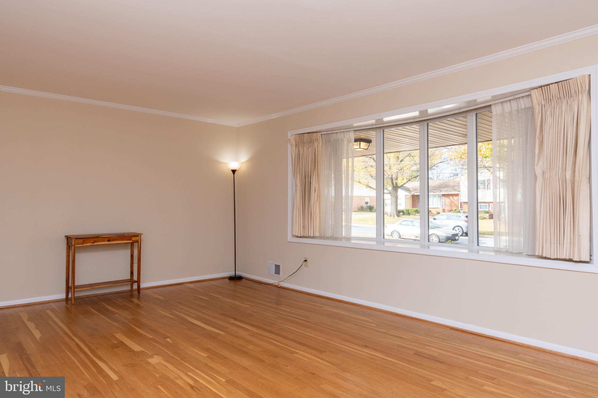 3413 Canberra Street Silver Spring, MD 20904 - Photo 17 of 29 Living room