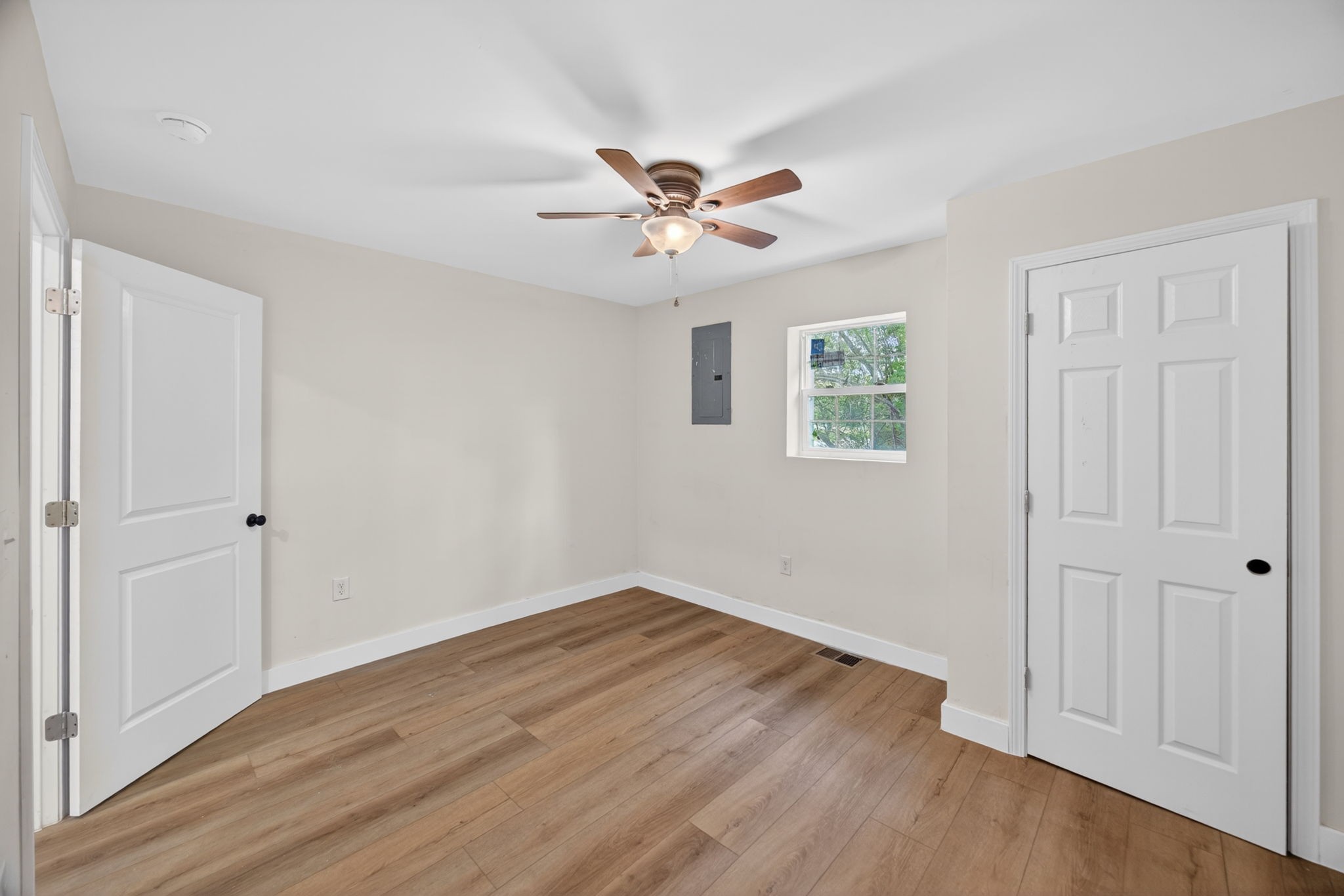 408 3rd Avenue North Baxter, TN 38544 - Photo 16 of 26