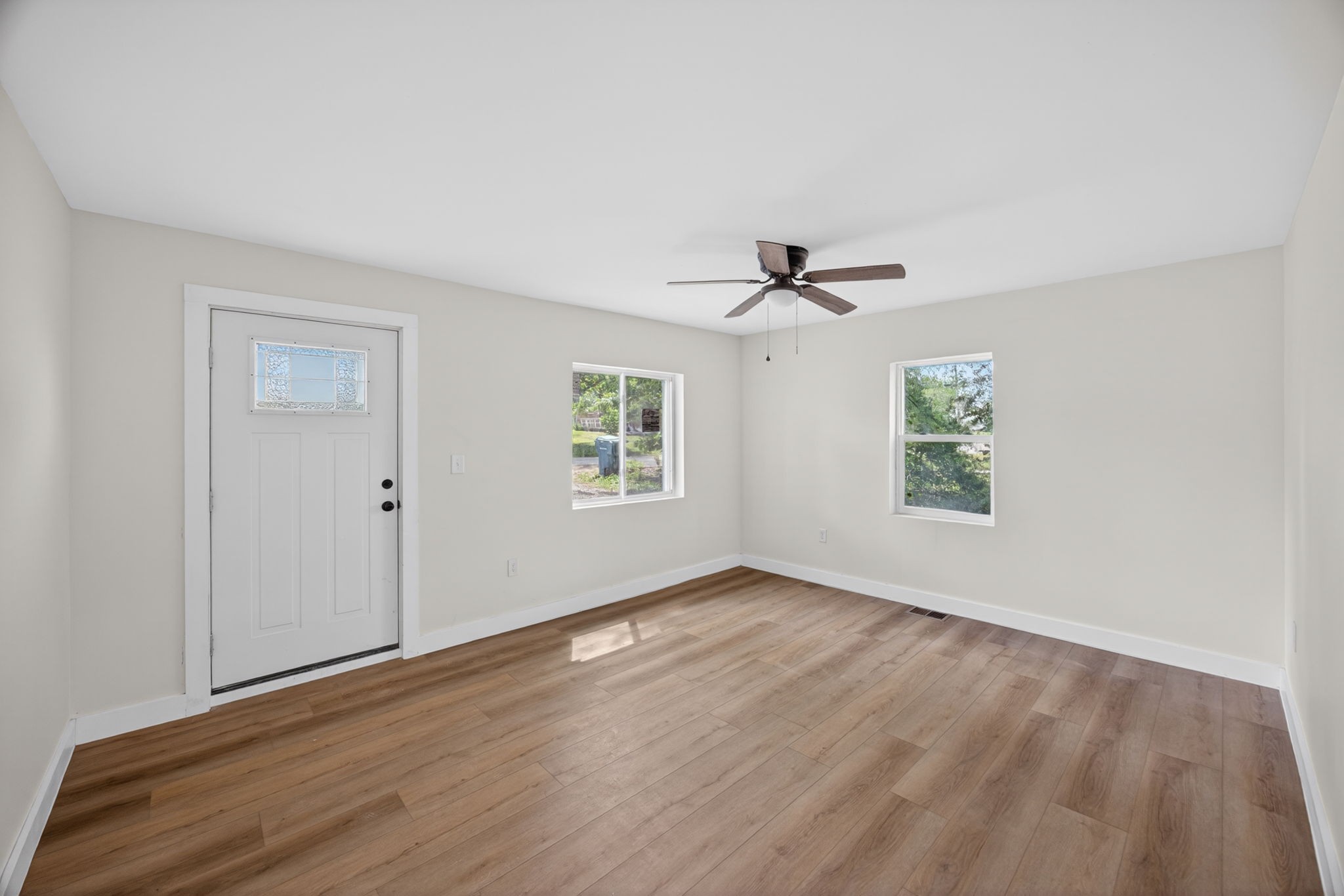 408 3rd Avenue North Baxter, TN 38544 - Photo 4 of 26