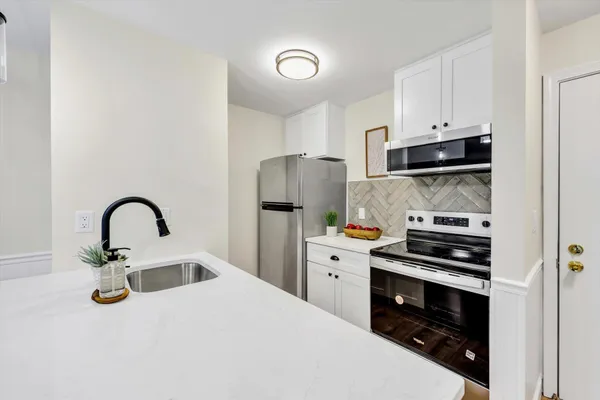 $325,000 | 81 Fletcher Lane, Unit I, Brewster, MA 02631