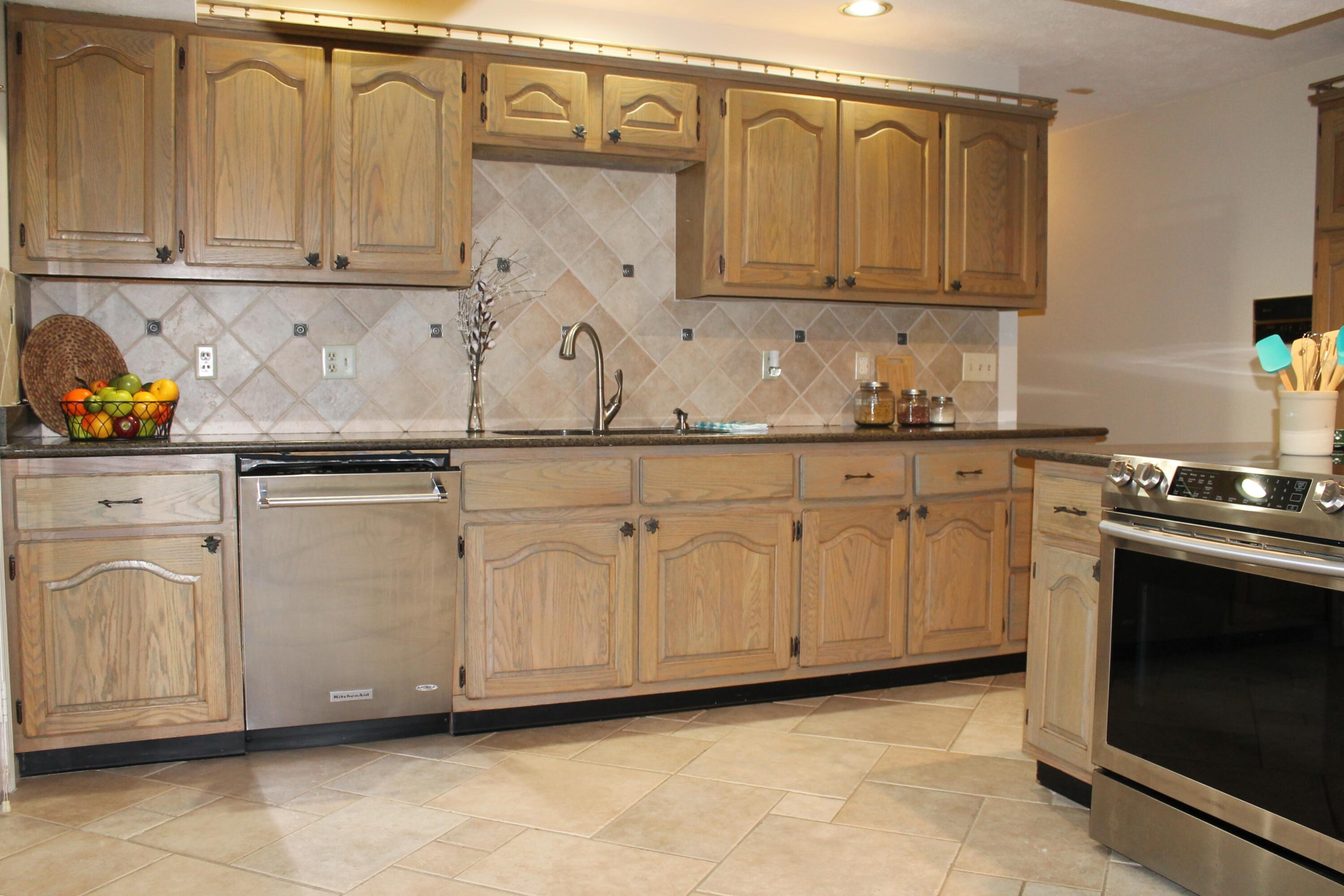 2098 Red House Road Richmond, KY 40475 - Photo 14 of 40 Main Kitchen