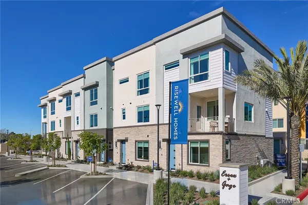 $969,990 | 1266 Aura Circle, Huntington Beach, CA 92647