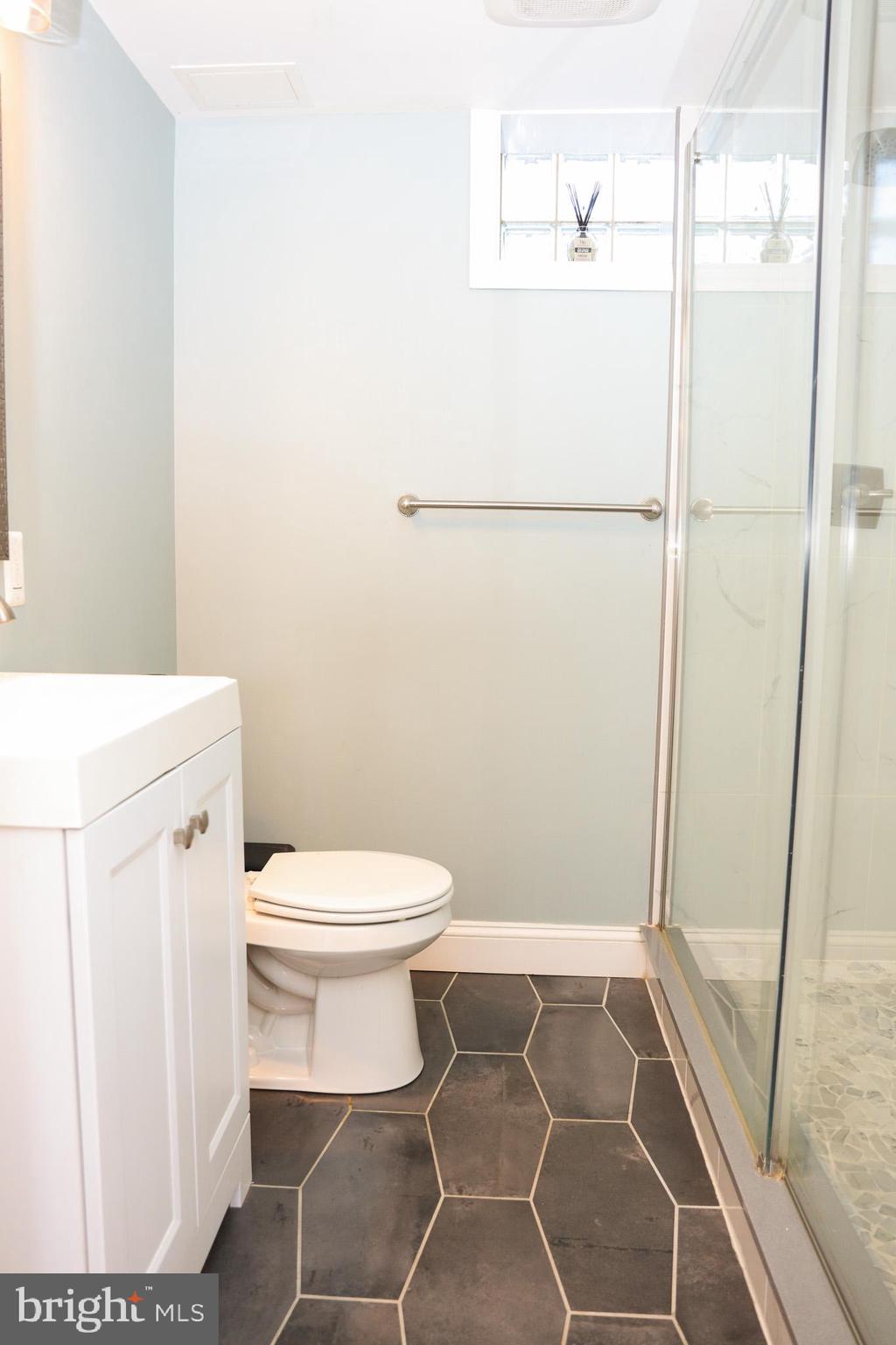 237 Gralan Road Catonsville, MD 21228 - Photo 39 of 57