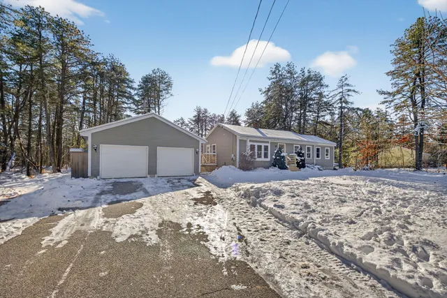 $475,000 | 20 Sedgewood Drive, Kennebunk, ME 04043