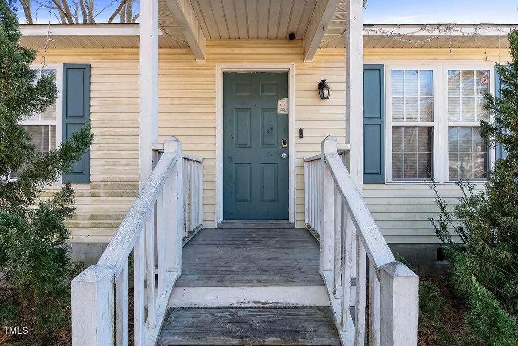 227 Coley Farm Road Fuquay-Varina, NC 27526 - Photo 3 of 28 tempImageBV4H1Z