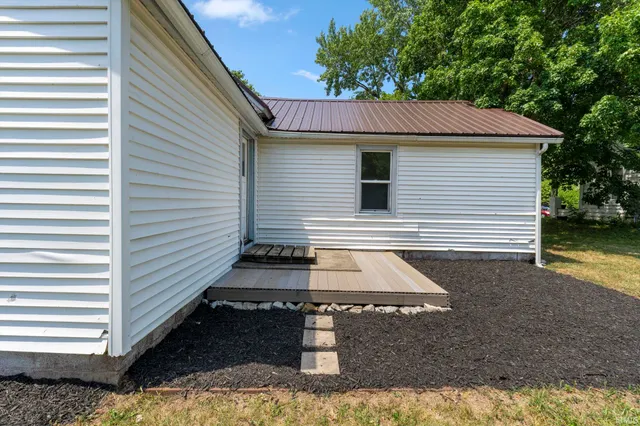 $179,900 | 108 West Smith Street, South Whitley, IN 46787