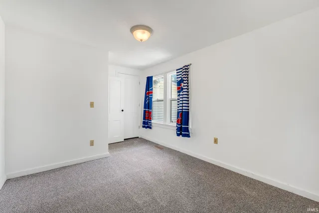 $179,900 | 108 West Smith Street, South Whitley, IN 46787