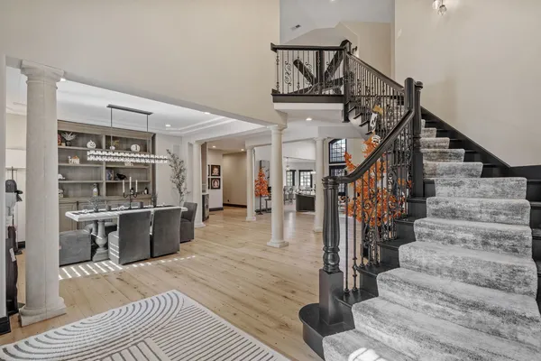 a view of entryway and hall