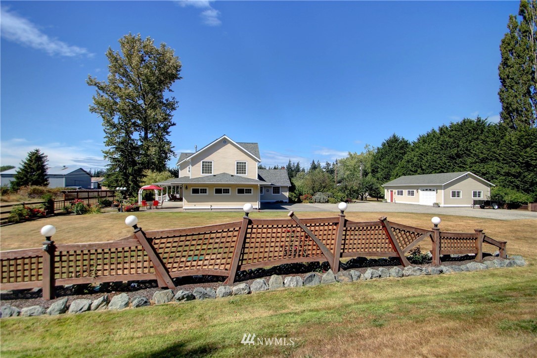 13694 Bayview Road Mount Vernon, WA 98273 - Photo 4 of 25