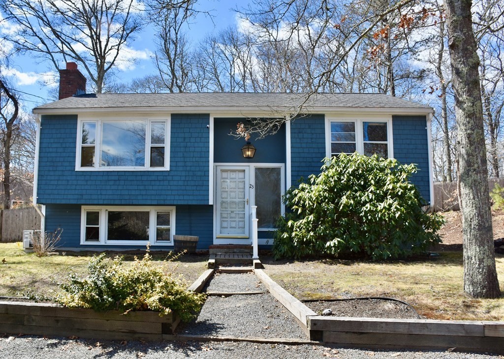 23 Somerset Road Mashpee, MA 02649 - Photo 1 of 21