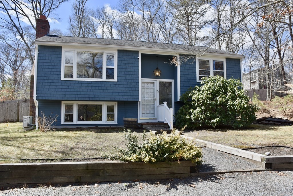 23 Somerset Road Mashpee, MA 02649 - Photo 3 of 21