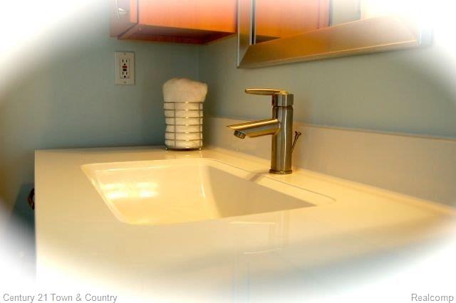 1765 East Wattles Road Troy, MI 48085 - Photo 17 of 25 91117.jpg