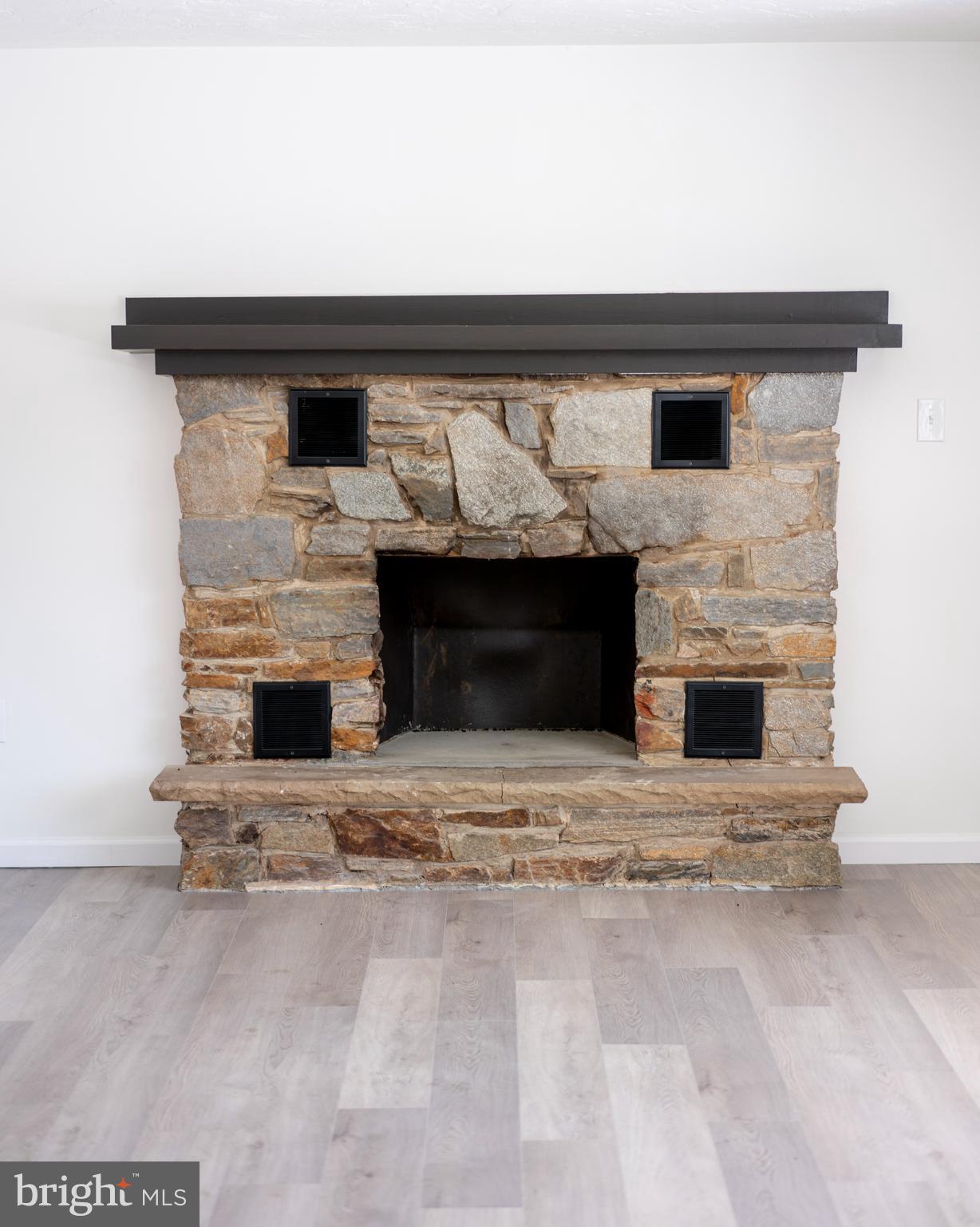 6152 Pigeon Hill Road Spring Grove, PA 17362 - Photo 4 of 35 a living room with fireplace