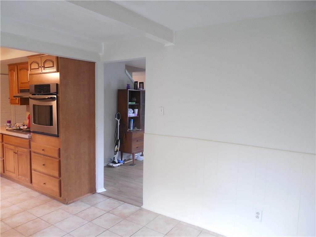 10012 Heather Hills Road Indianapolis, IN 46229 - Photo 12 of 34 Gallery Image 12