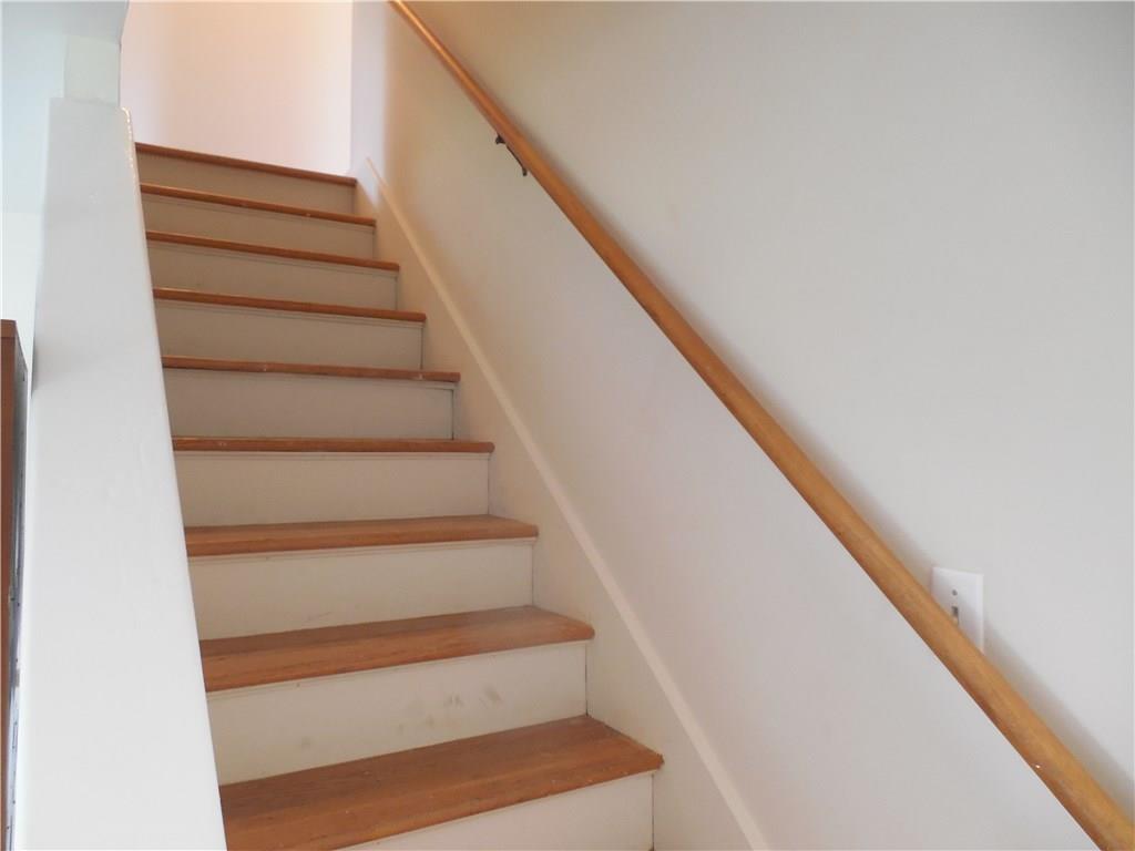 10012 Heather Hills Road Indianapolis, IN 46229 - Photo 9 of 34 Gallery Image 9