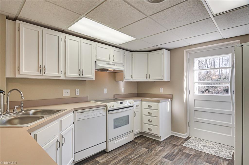 4718 Sandy Camp Road High Point, NC 27265 - Photo 17 of 27