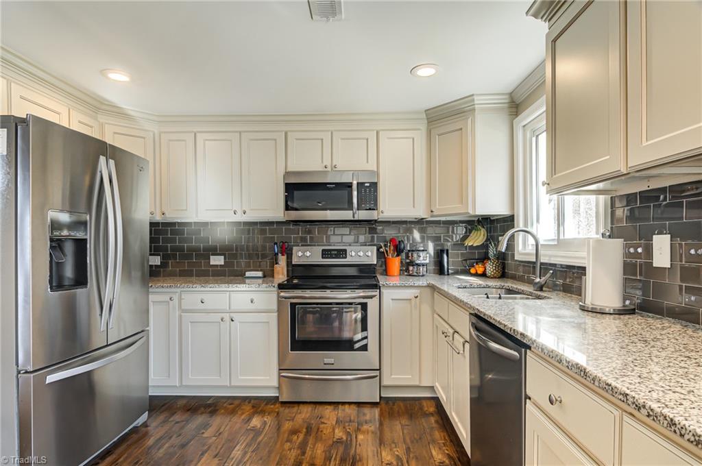4718 Sandy Camp Road High Point, NC 27265 - Photo 6 of 27