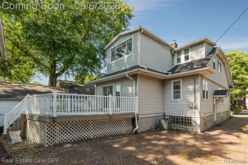 957 Fisher Road Grosse Pointe, MI 48230 - Photo 6 of 38