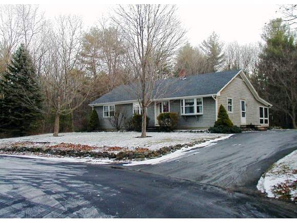 25 Darby Lane Rochester, NH 03839 - Photo 1 of 7