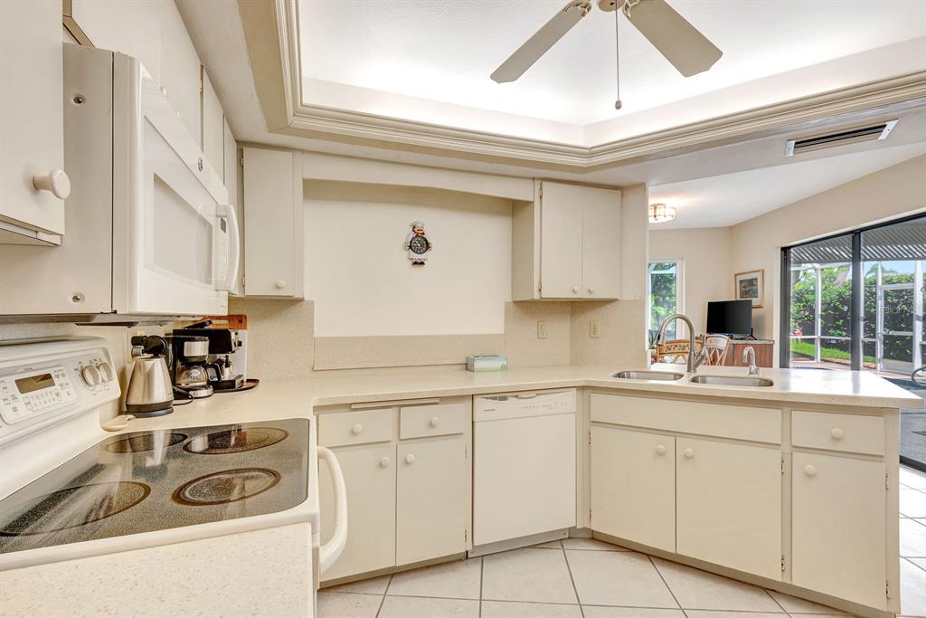 1235 Pine Needle Road Venice, FL 34285 - Photo 15 of 74 Gallery Image 15