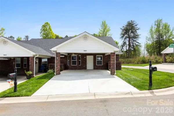 $299,900 | 7000 Owens Court, Lowell, NC 28098