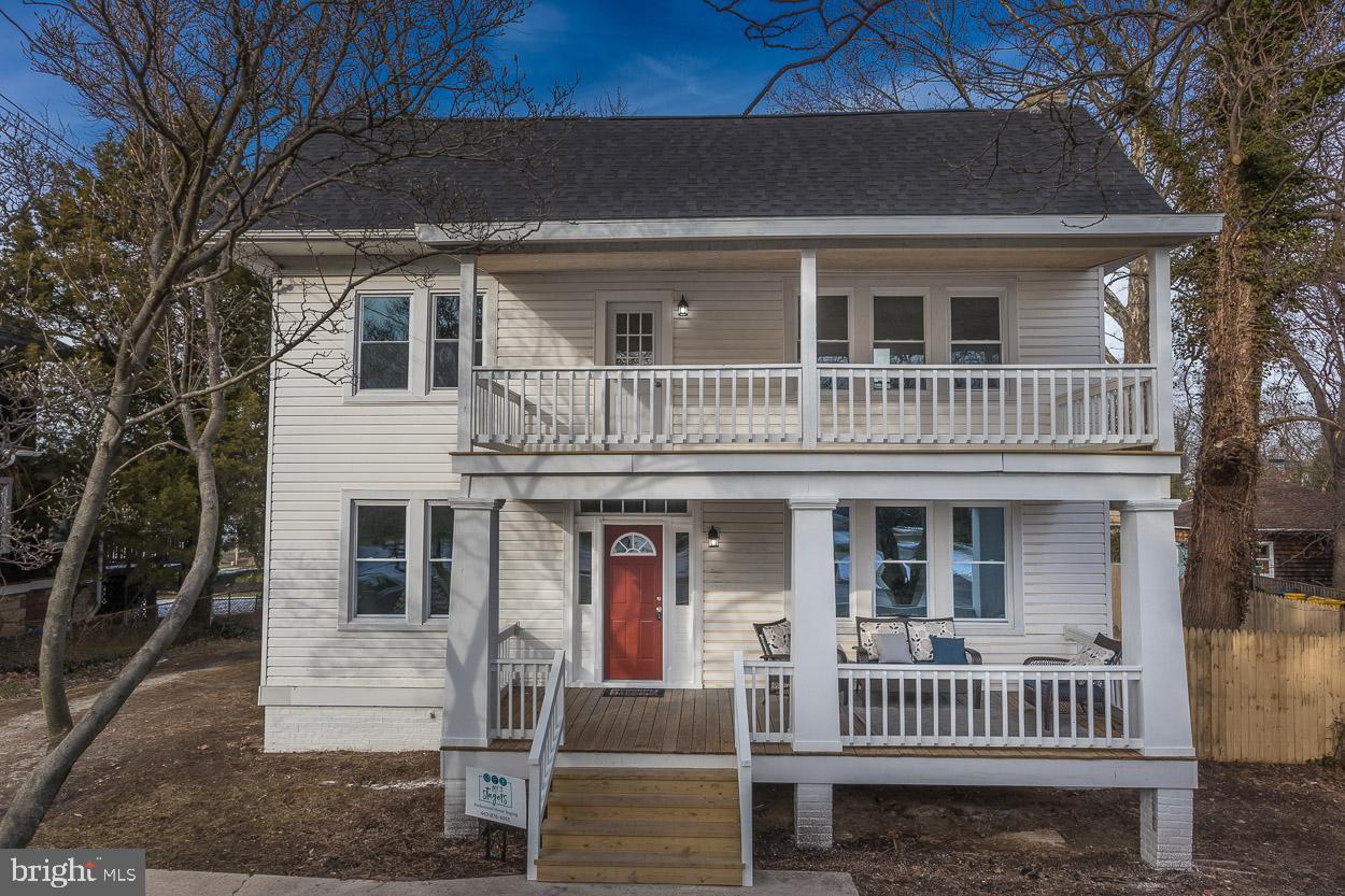 Welcome to  210 W Maple Rd in Linthicum!