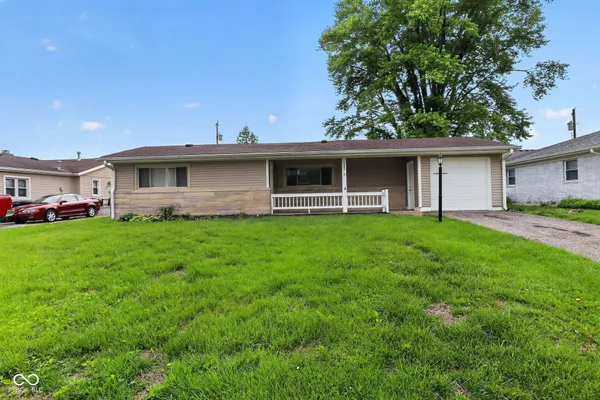 $294,900 | 322 Meadow Lane, Plainfield, IN 46168